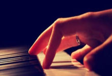 WELLBET官方网站：[德甲]第16轮：法兰克福2-1门兴格拉德巴赫 集锦.